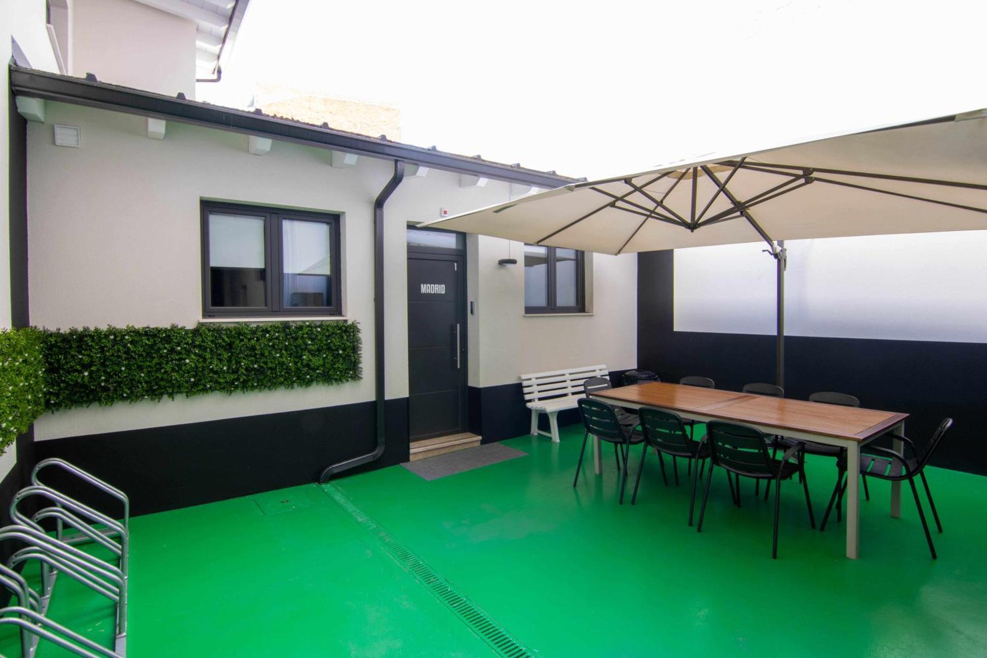 Loft Atenas Леон Екстериор снимка
